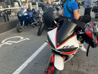 Yamaha R6 foto 2