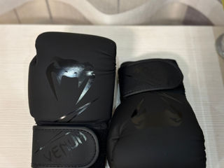 Mănuși de box și kickboxing, marimea 8 oZ Venum foto 1