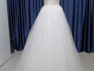 Продается свадебное платье, не венчанное!!!