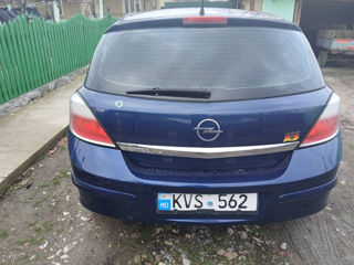 Opel Astra foto 2