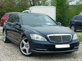 Mercedes S-Class