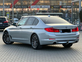 BMW 5 Series foto 3