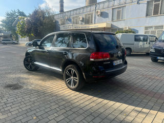 Volkswagen Touareg foto 5