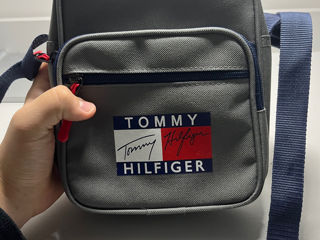 Borsetă  Tommy Hilfiger