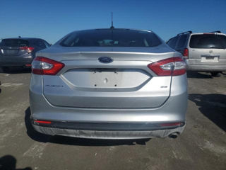 Ford Fusion foto 5