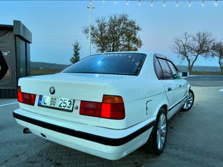 BMW 5 Series foto 5