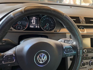 Volkswagen Passat foto 4