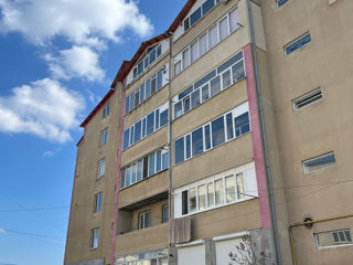 Apartament cu 3 camere, 92 m², Periferie, Comrat foto 1