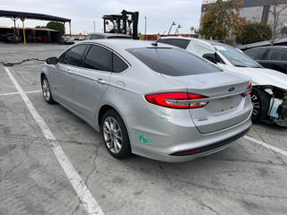 Ford Fusion foto 4