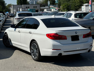 BMW 5 Series foto 3