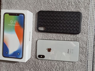 iPhone X