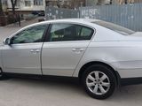 Volkswagen Passat foto 4