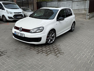 Volkswagen Golf foto 1