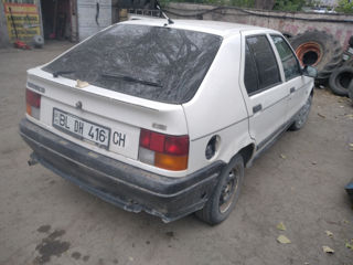 Renault 19 foto 3