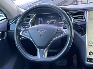 Tesla Model S foto 10