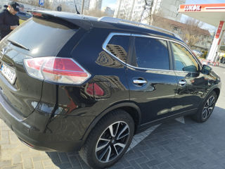 Nissan X-Trail foto 2