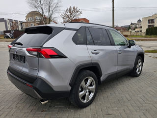 Toyota Rav 4 foto 4