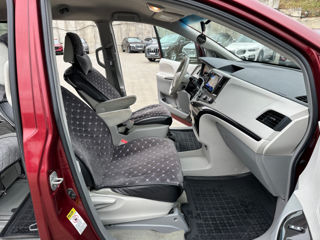 Toyota Sienna foto 18