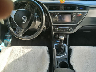 Toyota Auris foto 6