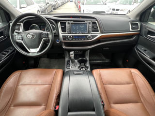 Toyota Highlander foto 8