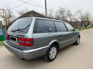 Volkswagen Passat foto 2