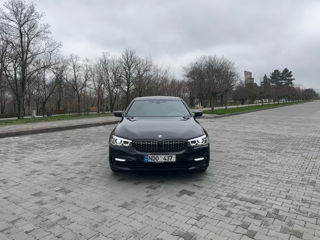 BMW 5 Series foto 2