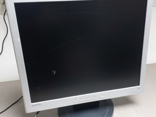 17" Samsung Samtron 73V, 1280x1024, 75 Hz, TN foto 2