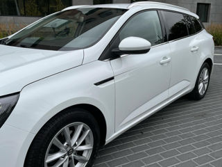 Renault Megane foto 2