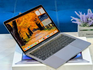 MacBook Pro 13 Retina 2019 (Core i5 8279u/8Gb Ram/256Gb SSD/Iris Graphics/269 Cycles/13.3" Retina) foto 4