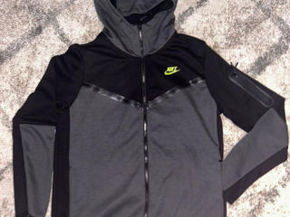 Nike Tech Fleece