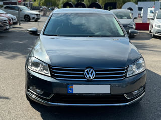 Volkswagen Passat foto 3