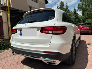 Mercedes GLC foto 10