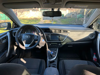 Toyota Auris foto 8