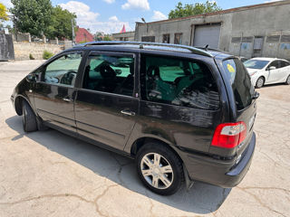 Ford Galaxy foto 4