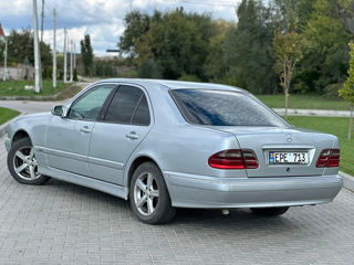 Mercedes E-Class foto 5