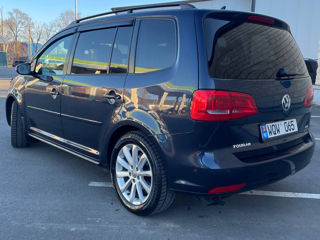 Volkswagen Touran foto 8