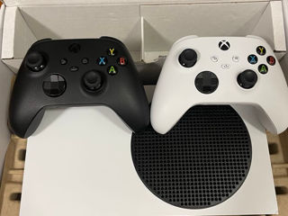 Xbox Series S 512Gb ( 2 joystick-uri )