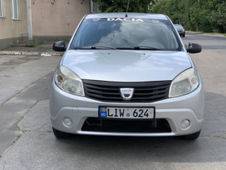 Dacia Sandero foto 2