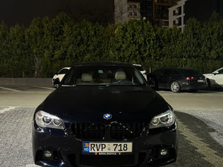 BMW 5 Series foto 3