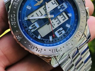 Breitling Aerospace Avantage Chronometre foto 1