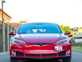 Tesla Model S foto 3