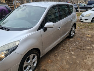 Renault Grand Scenic foto 3