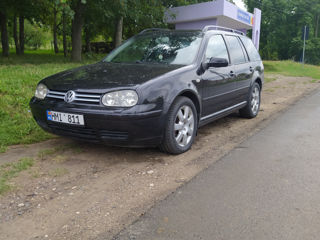 Volkswagen Golf foto 1