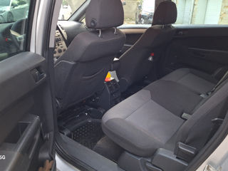 Opel Zafira foto 9