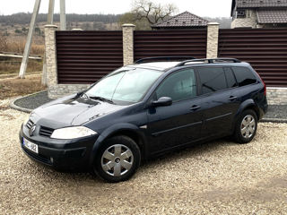 Renault Megane foto 2