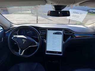 Tesla Model S foto 8