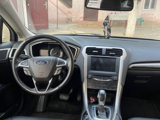 Ford Fusion foto 3