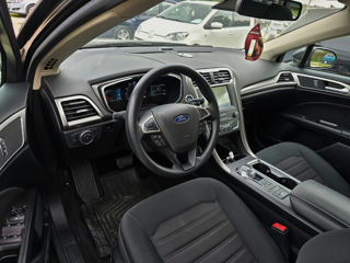 Ford Fusion foto 8