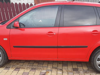 Volkswagen Polo foto 3