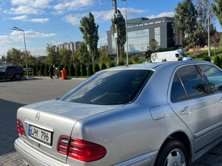 Mercedes E-Class foto 6